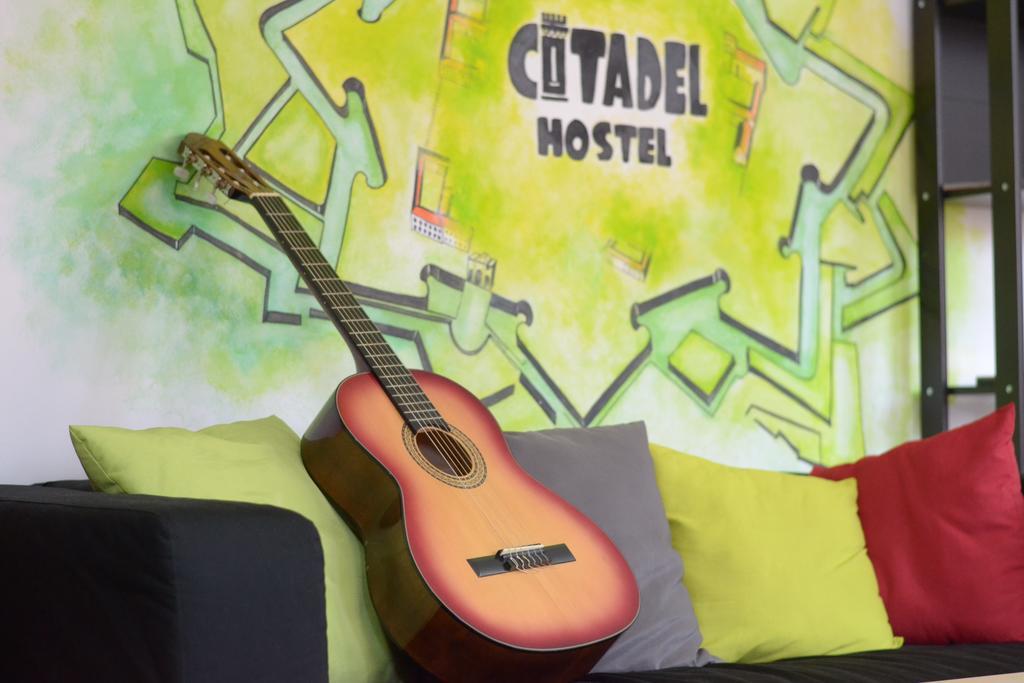 Citadel Hostel Алба-Юлия Экстерьер фото
